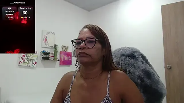 BustyMilf_ — Private on StripChat