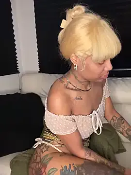 butterflybootyy on StripChat 