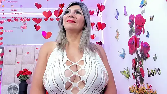 Celeste_Lincon on StripChat 