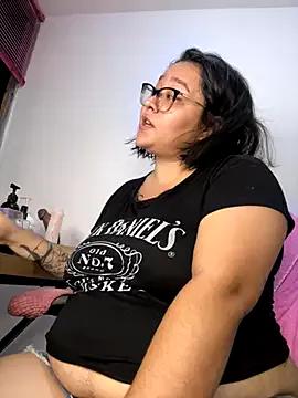 CinnamonCookiez on StripChat 