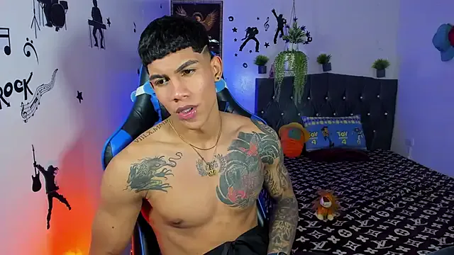 Damian_latinxxx — a nice smile