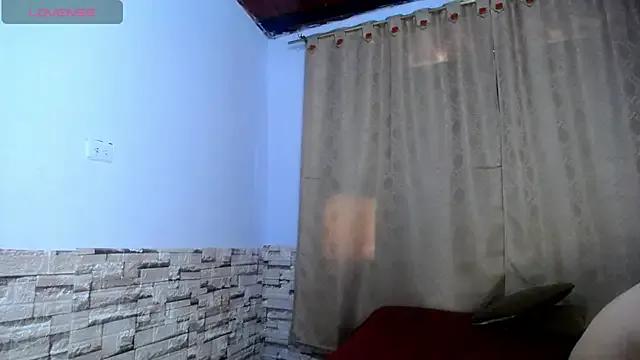 DaraKat18 on StripChat 