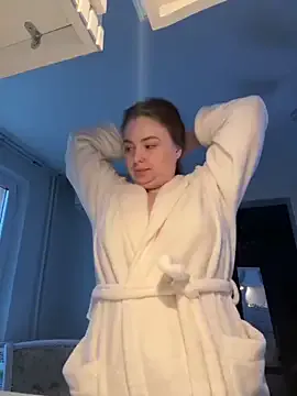DeniMilkyyyyy — ANAL SHOW + SPREAD PUSSY