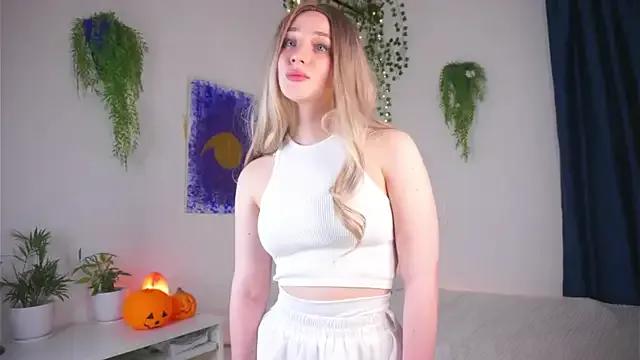 DolyPop — lick my finger close up