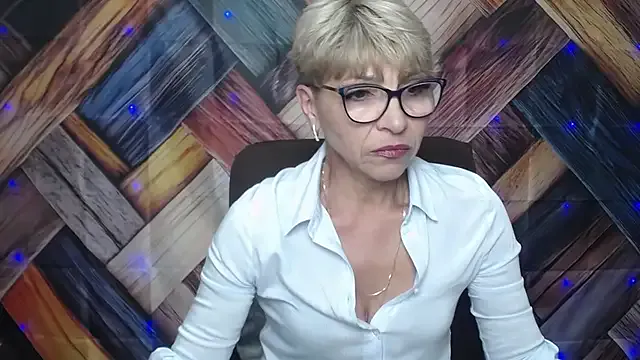 EllaBonito on StripChat 