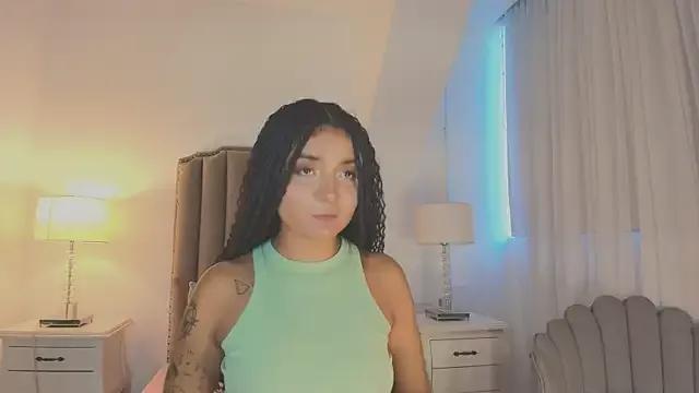 Emma_Torres__ on StripChat 