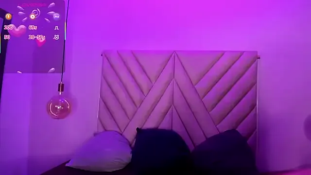 EmmaSwift_ on StripChat