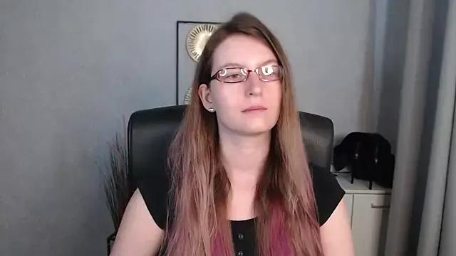 emmaxDelight on StripChat 