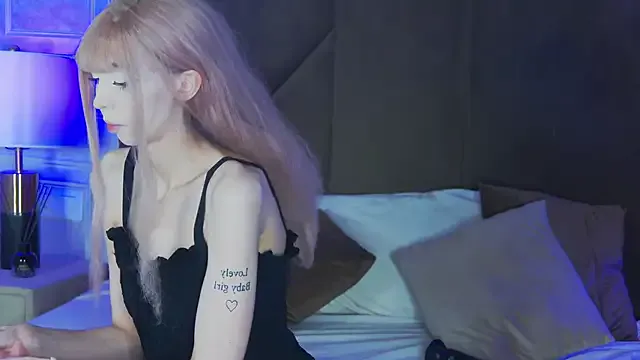 Evelyn_Neal — show pussy