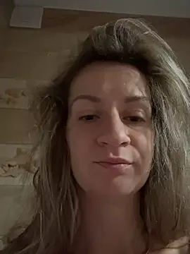 EvvaMur — cum sitting naked