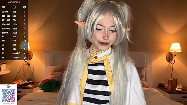 FlowMia — tease with panties lifting skirt
