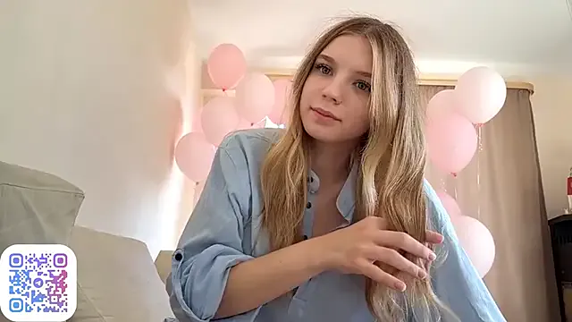 FruityXo — New toy tease! -> start the ticket