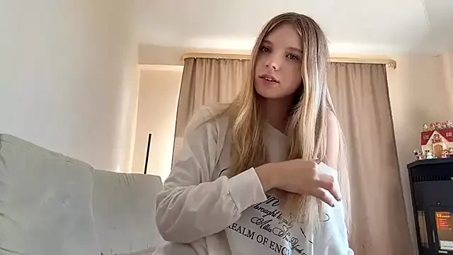 FruityXo — Group on StripChat