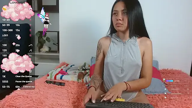 hellenngp on StripChat 