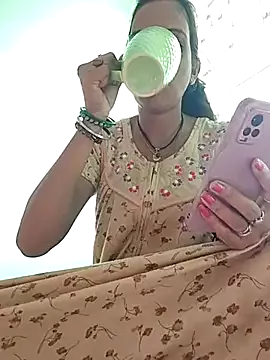 Hotty-Nidhi on StripChat 