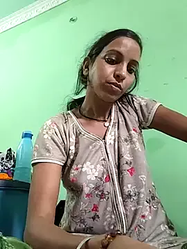 Hotty-Nidhi on StripChat 