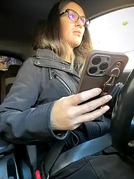 HotXMom — Pleasure me good