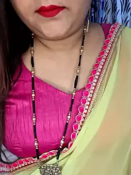 indian-hotmilfs on StripChat 