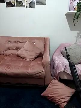 Irresistible24 on StripChat 