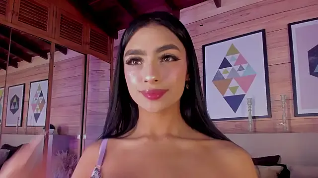 IzzyWild on StripChat 
