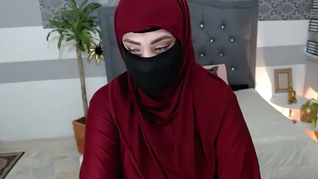 Jalima_sabag — Big squirt and fuck dildo
