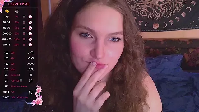 Jenna_Sativa on StripChat 