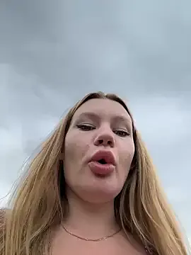 justmilaa — TOP OFF|SQUIRT IN REAL TAXI