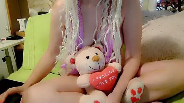 Kaaarinaa on StripChat 