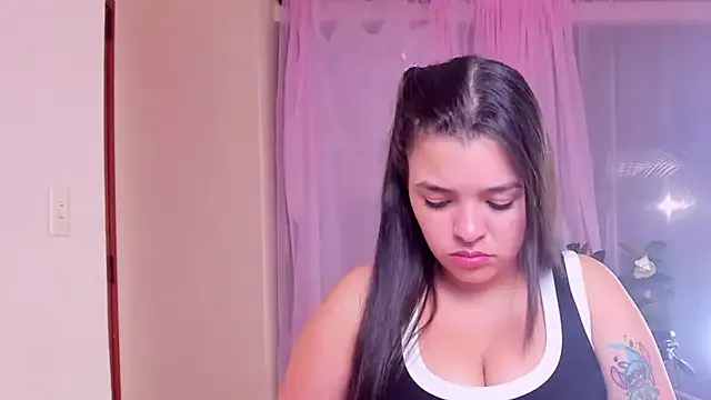Kinky_Laly on StripChat 