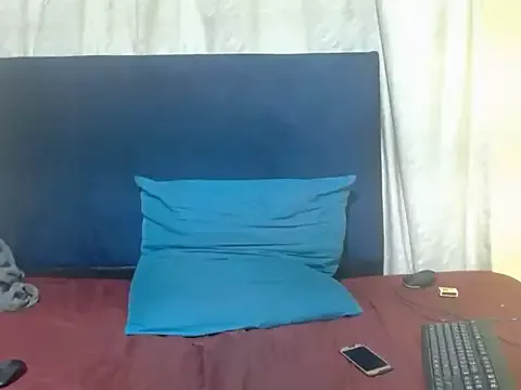 KinkyTrans23 on StripChat 
