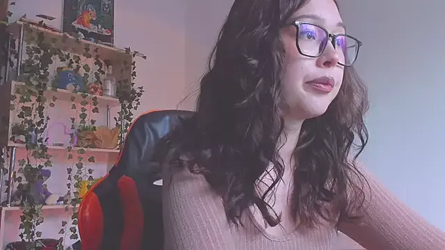 kittenrisha on StripChat 