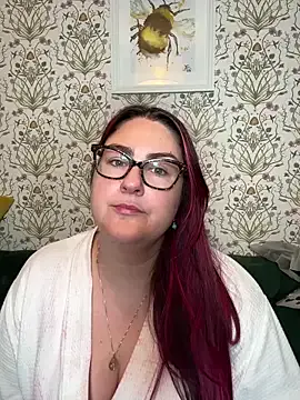 Lacey-BBW — Take off dressing gown