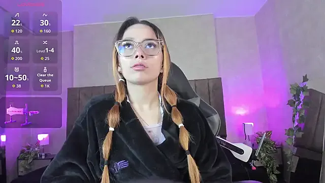 LanaMills_ on StripChat 