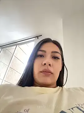 Latina_vanessa — Rub clit