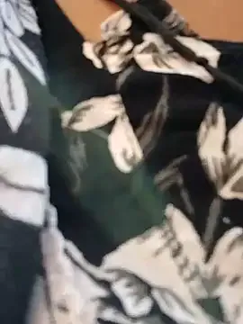 Laxmi_89 — Milk in pussy