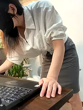 Lilith_rose66 on StripChat 