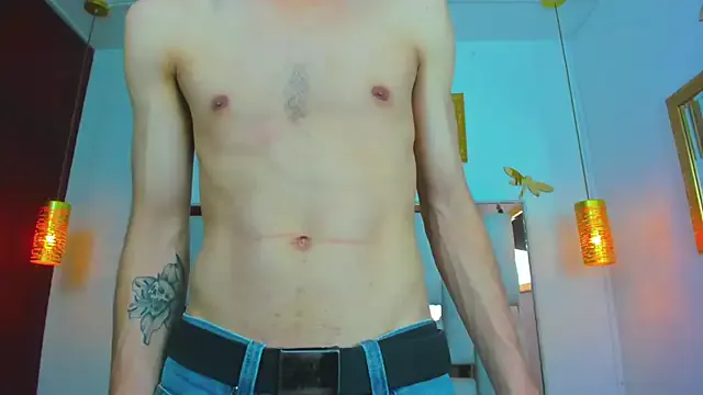 LilyAndJuan on StripChat 