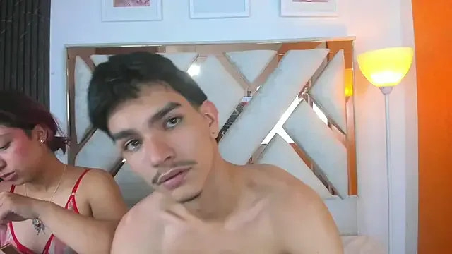 LilyAndJuan on StripChat 