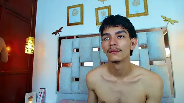LilyAndJuan on StripChat 
