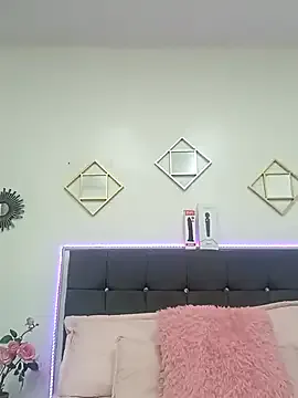 LilyCutee_ on StripChat 