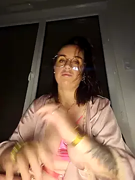 Lindsay_00off — REVEILLE MA CHATTE