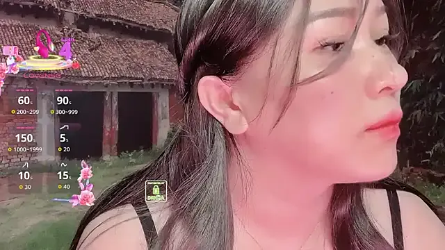 Liqinqin on StripChat 