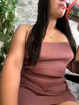 Liulee2 — LAST TIPPER GETS 2 PHOTOS