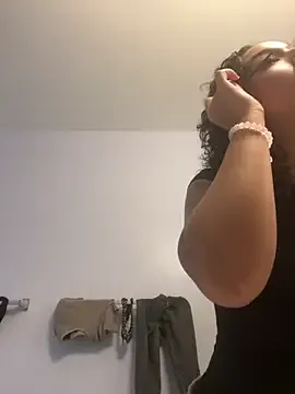 lmaobye123 — Connect Lovense
