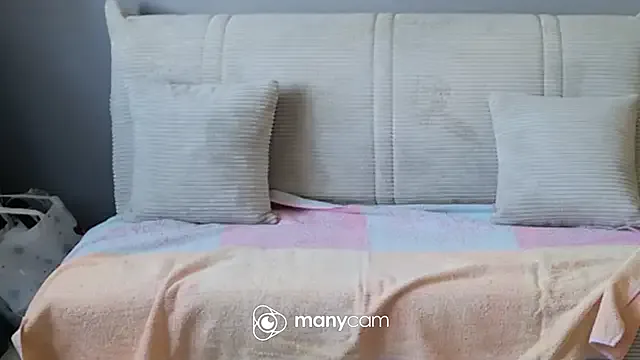 lolacharly@xh on StripChat 