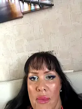 Lolaley2 on StripChat 
