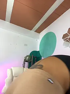 LollaByer on StripChat 
