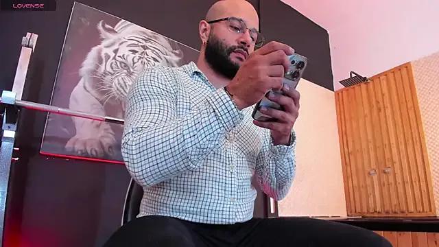 Luke__09 — make me cum