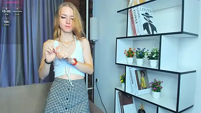 LushSecret — Sensual suck fingers