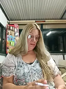 Melmamalhuda@xh on StripChat 